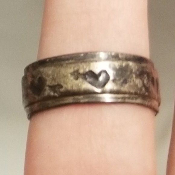 charming signed Schlang Co vtg silver ring w arrows through hearts - Picture 5 of 12